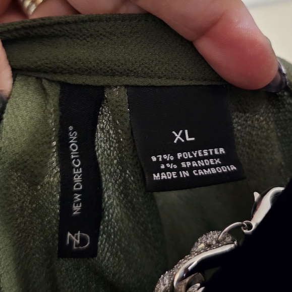 New Direction Blouse - Picture 8 of 10